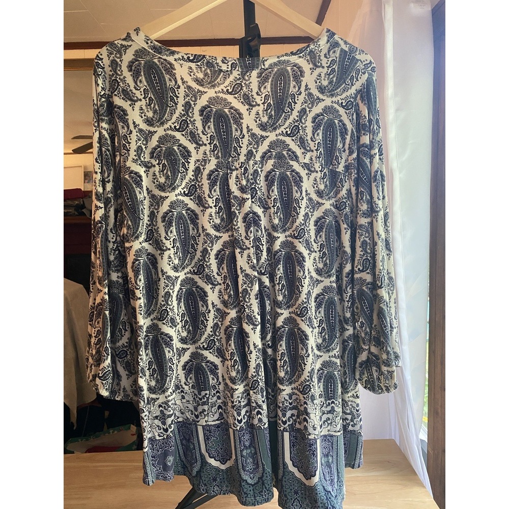 Rose + Olive Women's 1X Blouse Blue Paisley Print - Picture 2 of 7